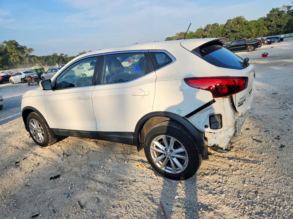 2017 Nissan Rogue VIN JN1BJ1CP8HW027480 COPART salvage auction — REAR END, Fl - Cert Of Title Slvg Rebuildable, sold $4,200 on 2026-07-14 (photo 2)