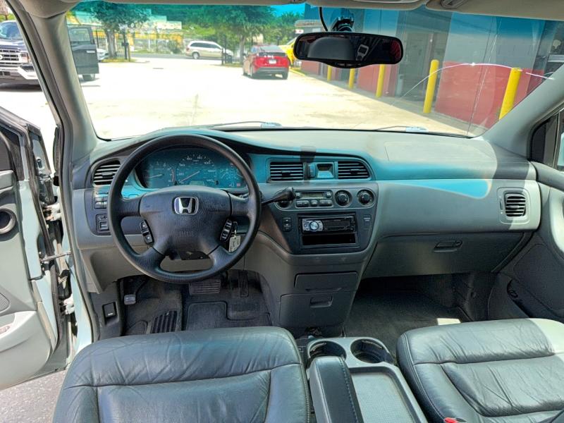 2003 Honda Odyssey VIN 5FNRL189X3B151991 COPART salvage auction — NORMAL WEAR, Az - Certificate Of Title (P), sold $775 on 2026-07-02 (photo 9)