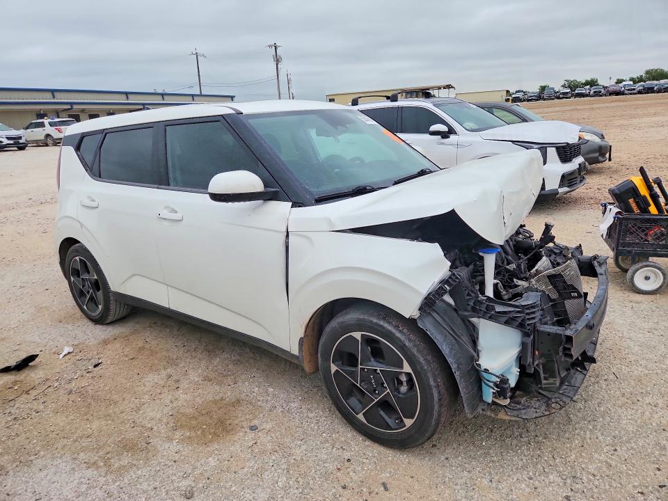 2023 Kia Soul VIN KNDJ33AU4P7860192 COPART salvage auction — FRONT END, Tx - Salvage Vehicle Title, sold $1,150 on 2026-07-16 (photo 4)