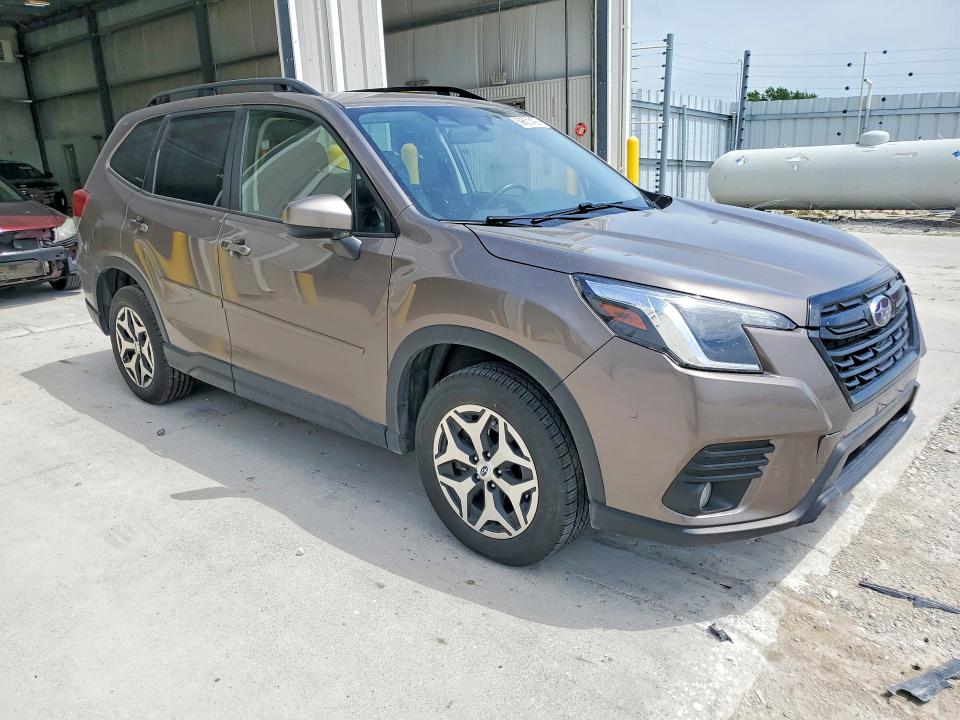 2023 Subaru Forester VIN JF2SKAEC1PH530602 COPART salvage auction — REAR END, Ne - Cert Of Title-Salvage, sold $9,800 on 2026-07-14 (photo 4)