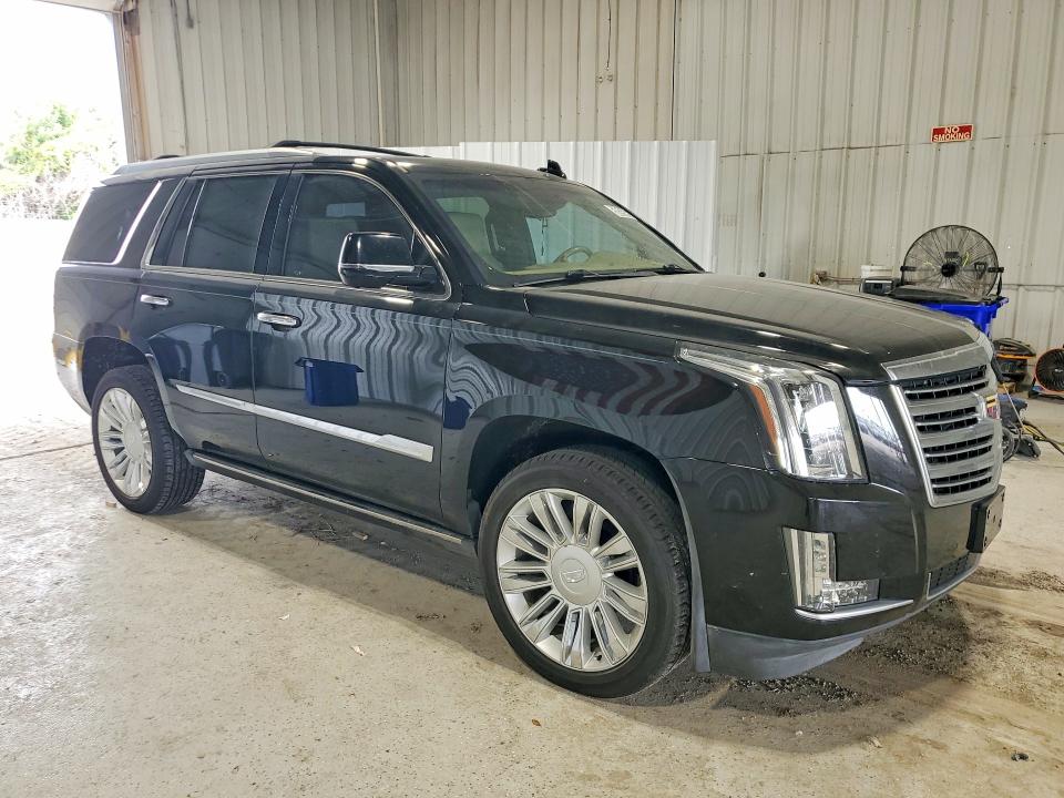 2018 Cadillac Escalade VIN 1GYS4DKJ5JR206237 COPART salvage auction — NORMAL WEAR, Tx - Certificate Of Title, sold $11,700 on 2026-07-30 (photo 4)