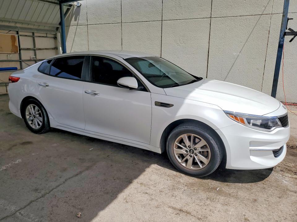 2016 Kia Optima VIN KNAGT4L3XG5072983 COPART salvage auction — HAIL, Nm - Certificate Of Title, sold $750 on 2026-07-02 (photo 4)