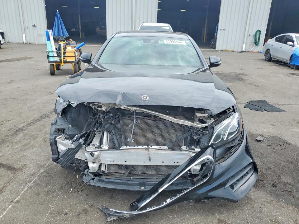 2018 Mercedes-benz E-klasse VIN WDDZF4JB9JA445741 COPART salvage auction — FRONT END, Fl - Cert Of Title Slvg Rebuildable, sold $7,700 on 2026-08-19 (photo 5)