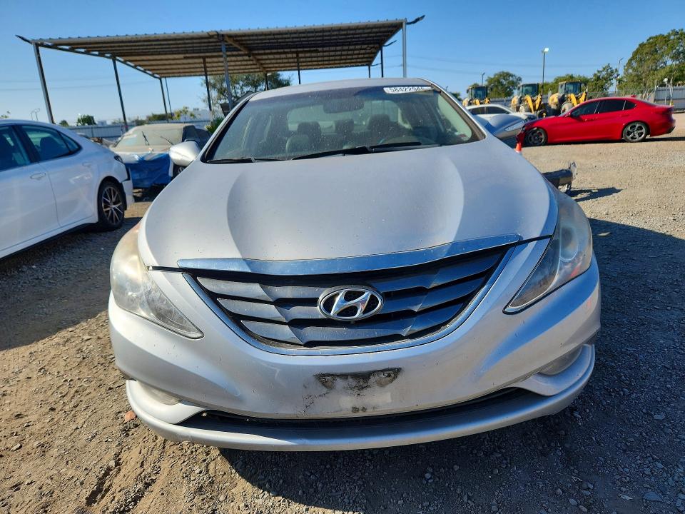 2011 Hyundai Sonata VIN 5NPEC4AB7BH172164 COPART salvage auction — MINOR DENT/SCRATCHES, Ca - App For Dup Clean Or Ac, sold $350 on 2026-07-31 (photo 5)
