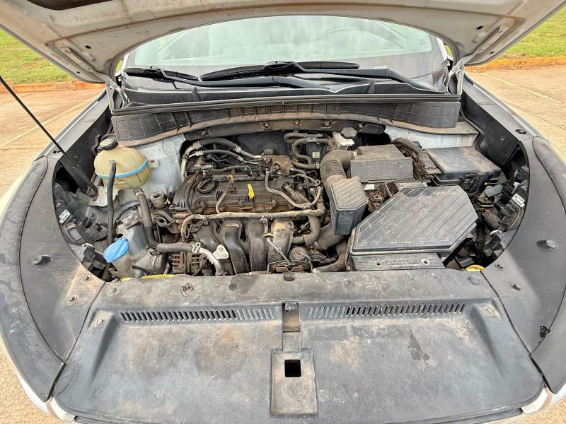 2017 Hyundai Tucson VIN KM8J23A43HU352846 COPART salvage auction — MECHANICAL, Ok - Certificate Of Title (P), sold $1,700 on 2026-07-16 (photo 7)