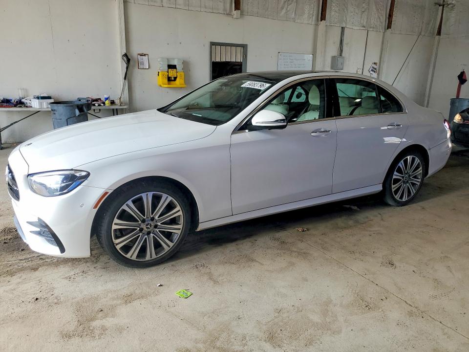 2022 Mercedes-benz E-klasse VIN W1KZF8DB7NB089776 COPART salvage auction — WATER/FLOOD, Ky - Cert Of Title-Salvage Water, sold $800 on 2026-07-27 (photo 1)