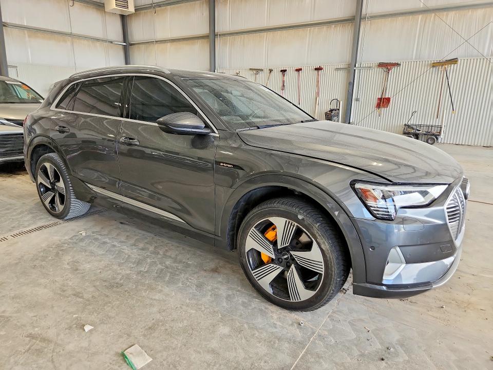 2019 Audi E-tron VIN WA1VAAGE6KB006008 COPART salvage auction — FRONT END, Ne - Cert Of Title-Salvage, sold $14,300 on 2026-07-14 (photo 4)