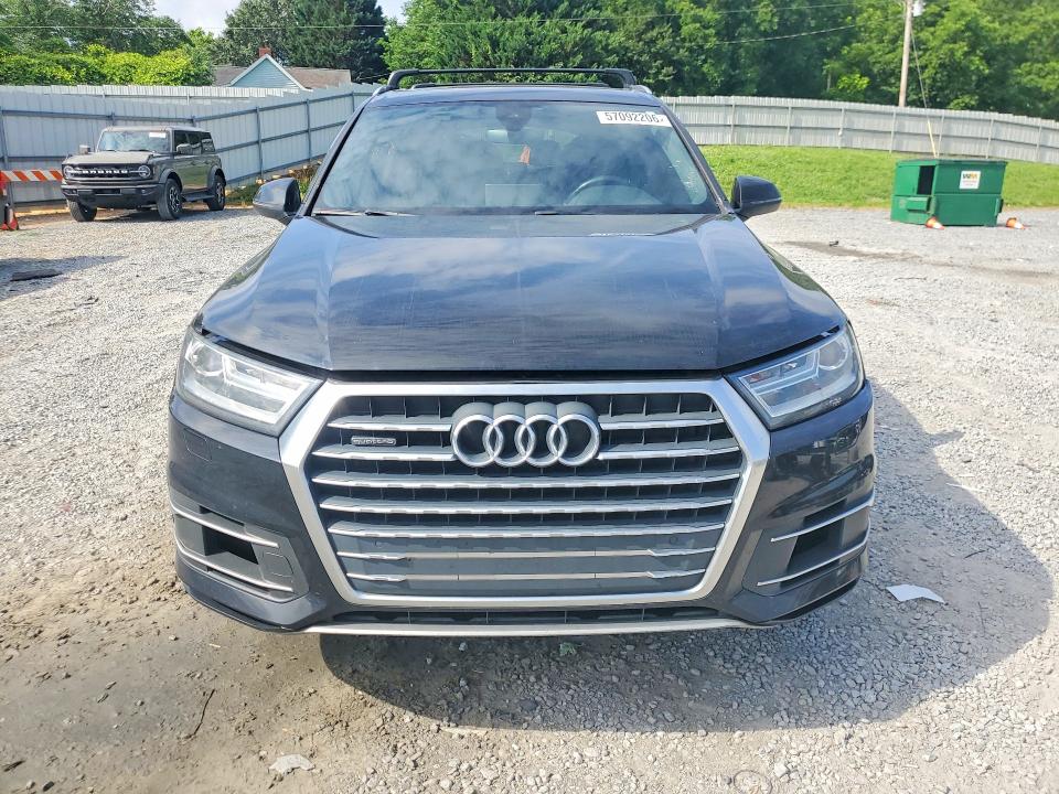 2018 Audi Q7 VIN WA1LAAF78JD011742 COPART salvage auction — MINOR DENT/SCRATCHES, Fl - Dealer Only Clean Title, sold $3,400 on 2026-07-27 (photo 5)