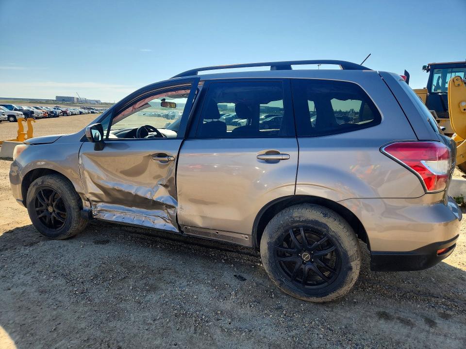 2015 Subaru VIN JF2SJCCC5FH431040 COPART salvage auction — SIDE, AB - BOS - SALVAGE, sold $150 on 2026-07-30 (photo 2)