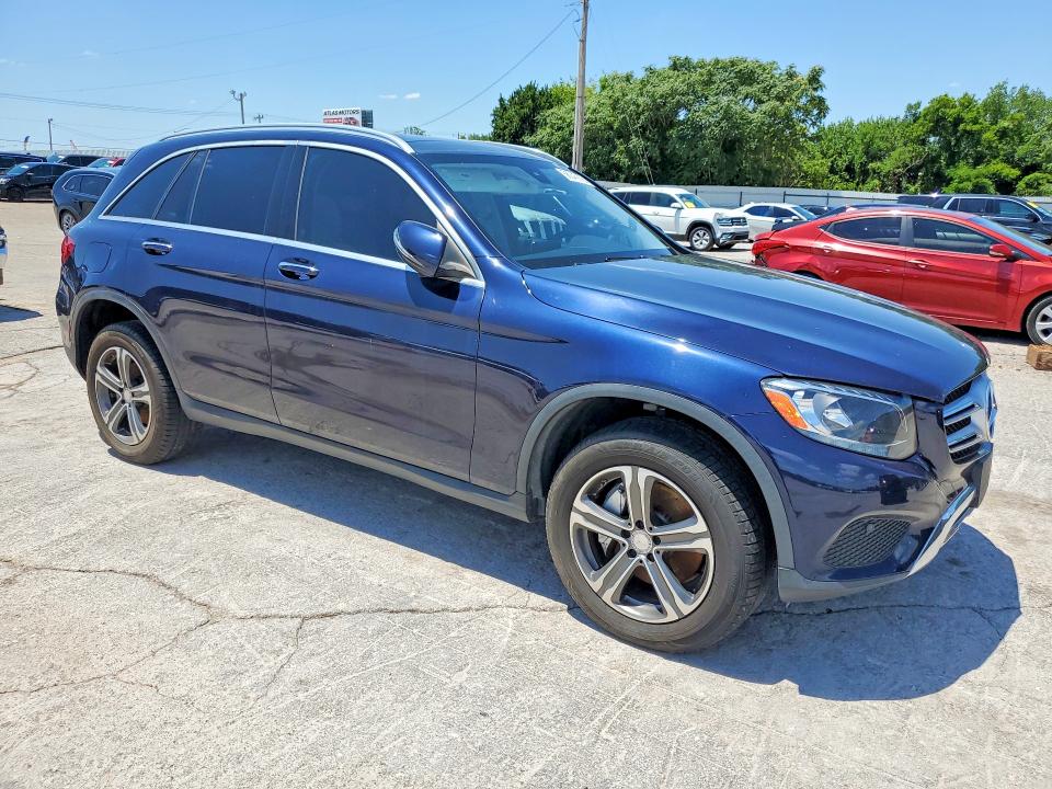 2017 Mercedes-benz Glc class VIN WDC0G4KB8HF137689 COPART salvage auction — MECHANICAL, Ok - Certificate Of Title (P), sold $5,100 on 2026-07-02 (photo 4)