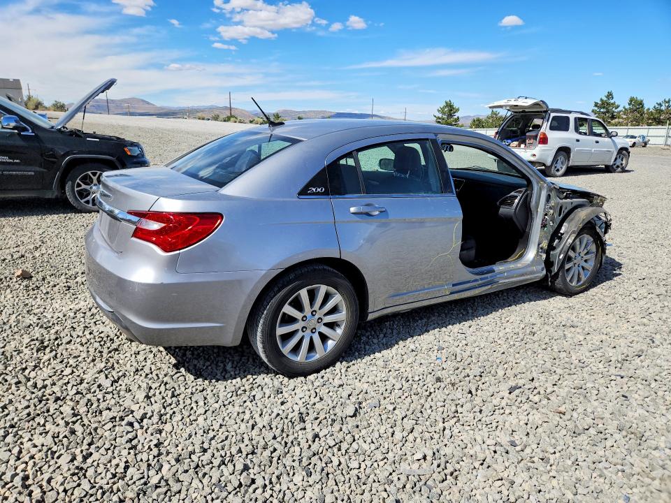 2013 Chrysler 200 VIN 1C3CCBBG5DN527894 COPART salvage auction — SIDE, Nv - Salvage Title, sold $825 on 2026-07-16 (photo 3)