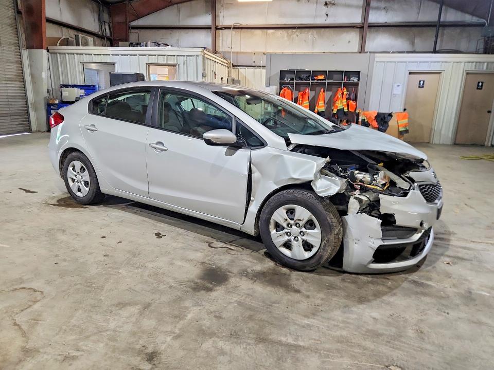 2015 Kia Forte VIN KNAFK4A60F5436371 COPART salvage auction — FRONT END, MA - CERT OF TITLE-RECONSTRCTD COLL, sold $525 on 2026-07-15 (photo 4)