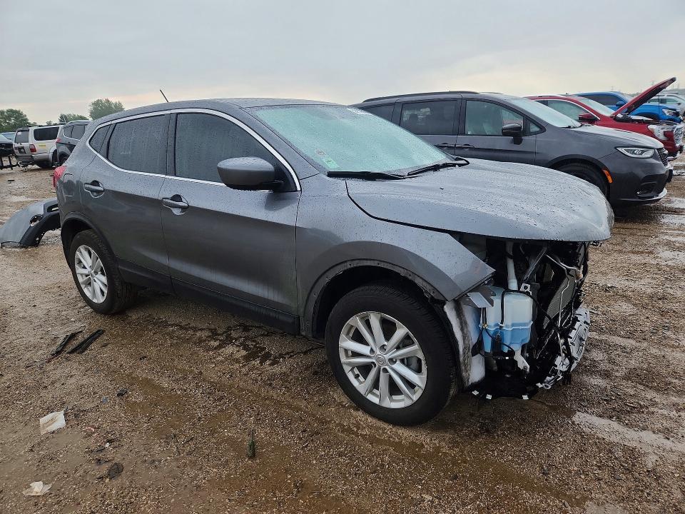 2017 Nissan Rogue VIN JN1BJ1CR9HW133096 COPART salvage auction — FRONT END, Il - Salvage Certificate, sold $1,450 on 2026-07-30 (photo 4)