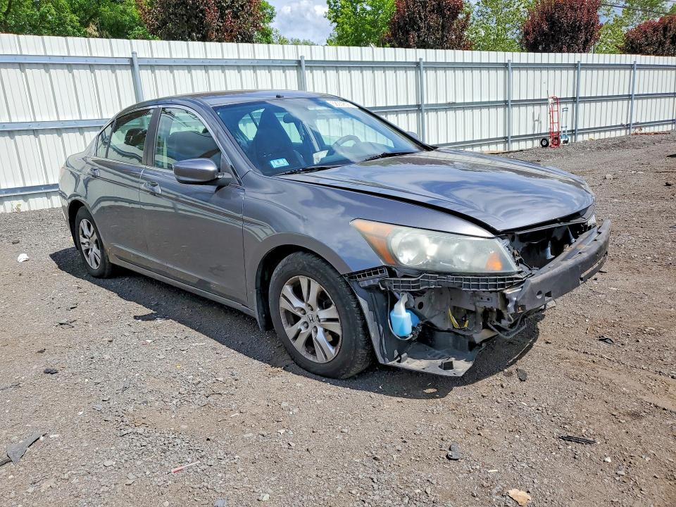 2008 Honda Accord VIN 1HGCP26488A117234 COPART salvage auction — FRONT END, MA - CERT OF TITLE-SALVAGE, sold $475 on 2026-07-02 (photo 4)