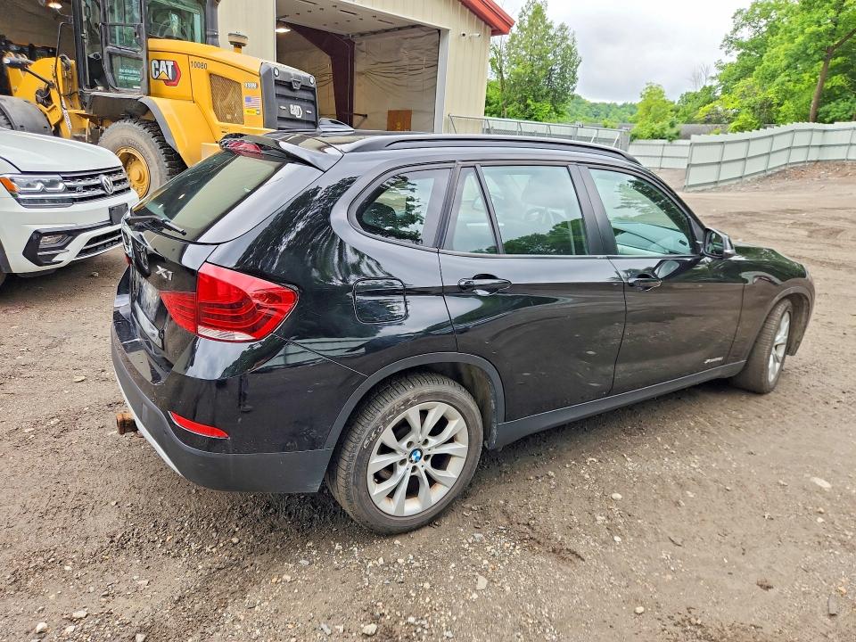 2014 BMW X1 VIN WBAVL1C59EVY17064 COPART salvage auction — MECHANICAL, Vt - Certificate Of Title, sold $1,300 on 2026-07-17 (photo 3)