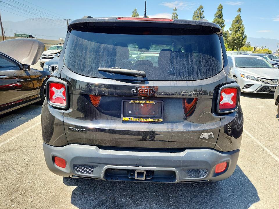 2016 Jeep Renegade VIN ZACCJBBT7GPD78981 COPART salvage auction — MINOR DENT/SCRATCHES, Ca - Dis/Dlr/Exp Only Clean Title, sold $525 on 2026-07-21 (photo 6)