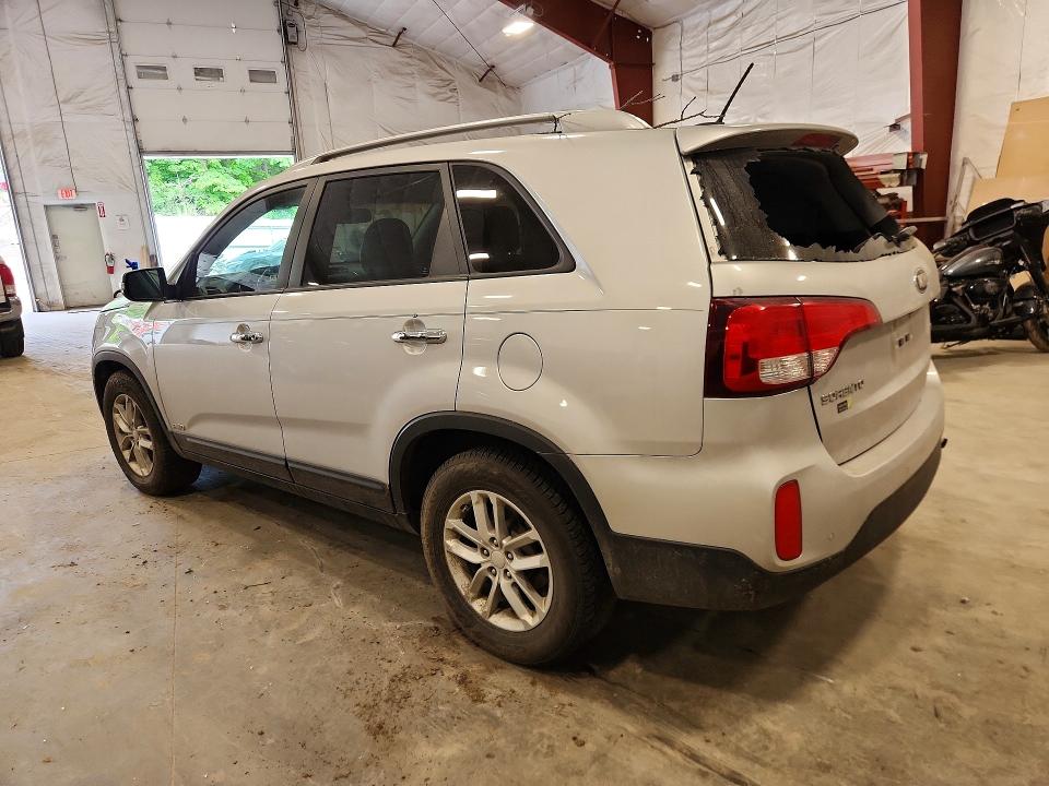 2014 Kia Sorento VIN 5XYKTDA69EG482673 COPART salvage auction — REAR END, Vt - Cert Of Title-Salvage Vehicle, sold $475 on 2026-07-20 (photo 2)