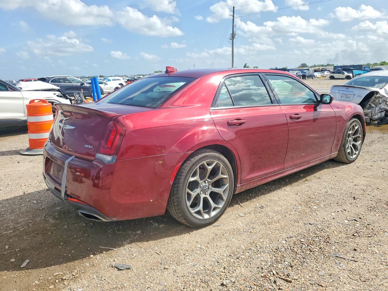 2018 Chrysler 300 VIN 2C3CCABG0JH275146 COPART salvage auction — Minor Dent/Scratches, TX - SALVAGE VEHICLE TITLE, sold $4,050 on 2026-07-09 (photo 3)
