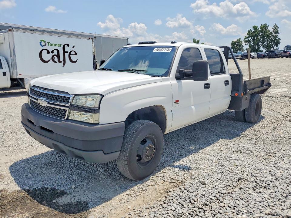 2004 Chevrolet Silverado 3500 VIN 1GCJK33284F223001 — COPART salvage auction photo