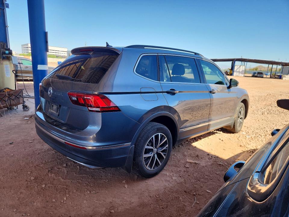 2020 Volkswagen Tiguan VIN 3VV3B7AX4LM122603 COPART salvage auction — SIDE, Az - Cert Of Title - Salvage, sold $2,900 on 2026-07-02 (photo 3)