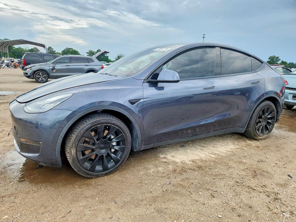 2021 Tesla Model y VIN 5YJYGDEE8MF158653 — COPART salvage auction photo