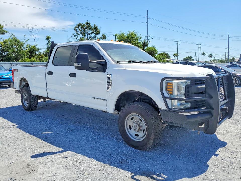 2018 Ford F-350 super duty VIN 1FT8W3BT5JEC94378 COPART salvage auction — MINOR DENT/SCRATCHES, OK - CERTIFICATE OF TITLE, sold $7,100 on 2026-07-17 (photo 4)