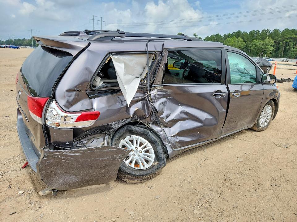 2012 Toyota VIN 5TDYK3DC7CS193865 COPART salvage auction — SIDE, La - Cert Of Title-Salvage, sold $975 on 2026-07-10 (photo 3)