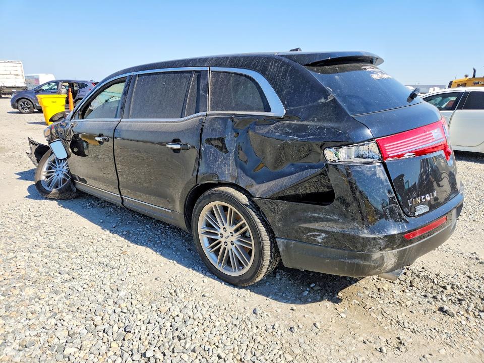 2017 Lincoln Mkt VIN 2LMHJ5AT5HBL01279 COPART salvage auction — FRONT END, Co - Dis/Dlr/Exp Only Clean Title, sold $600 on 2026-07-09 (photo 2)
