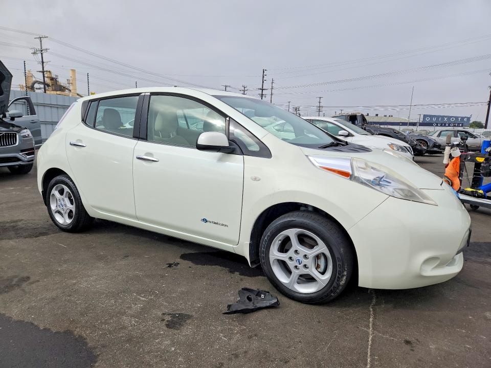 2012 Nissan Leaf VIN JN1AZ0CP1CT023831 COPART salvage auction — REAR END, Ca - Salvage Certificate, sold $425 on 2026-07-08 (photo 4)