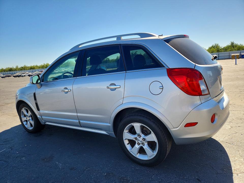2014 Chevrolet Captiva VIN 3GNAL4EK8ES623175 COPART salvage auction — MINOR DENT/SCRATCHES, Ca - Dis/Dlr/Exp Only Clean Title, sold $300 on 2026-07-09 (photo 2)