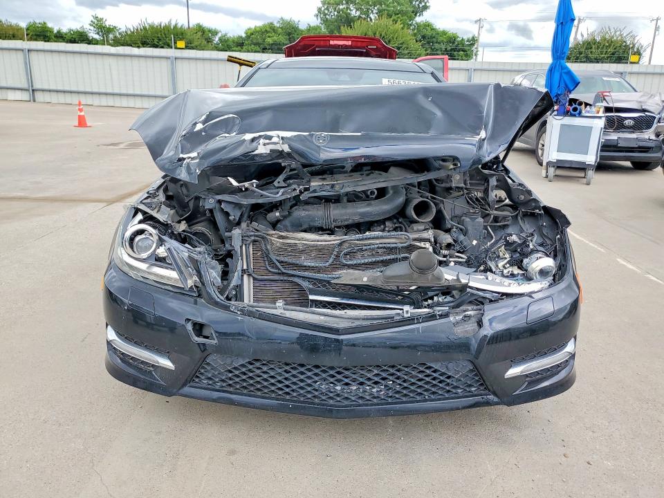 2012 Mercedes-benz C-klasse VIN WDDGJ4HB4CF855641 COPART salvage auction — FRONT END, Tx - Salvage Vehicle Title, sold $175 on 2026-07-23 (photo 5)