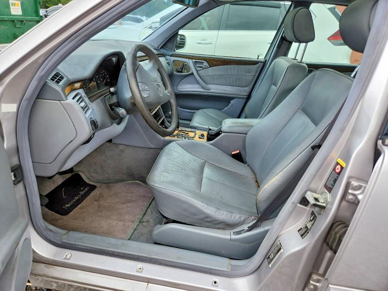 2002 Mercedes-benz E-class VIN WDBJF65J22B498022 COPART salvage auction — NORMAL WEAR, Fl - Certificate Of Title, sold $325 on 2026-07-07 (photo 7)