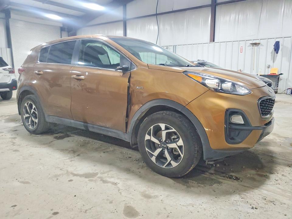 2020 Kia Sportage VIN KNDPMCAC8L7767538 COPART salvage auction — ROLLOVER, PA - CERTIFICATE OF SALVAGE, sold $3,800 on 2026-07-22 (photo 4)