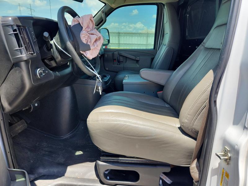 2024 Chevrolet Express VIN 1GCWGAFP8R1290060 COPART salvage auction — FRONT END, TX - SALVAGE VEHICLE TITLE, sold $7,850 on 2026-07-25 (photo 7)