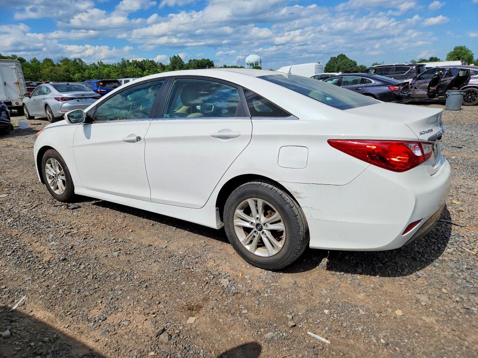 2014 Hyundai VIN 5NPEB4AC3EH891475 COPART salvage auction — MECHANICAL, NJ - CERT OF TITLE-SALVAGE, sold $575 on 2026-07-02 (photo 2)