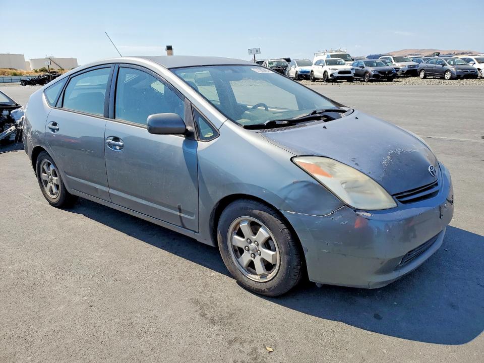 2004 Toyota Prius VIN JTDKB20U740114326 COPART salvage auction — VANDALISM, CA - SALVAGE CERTIFICATE, sold $300 on 2026-07-13 (photo 4)