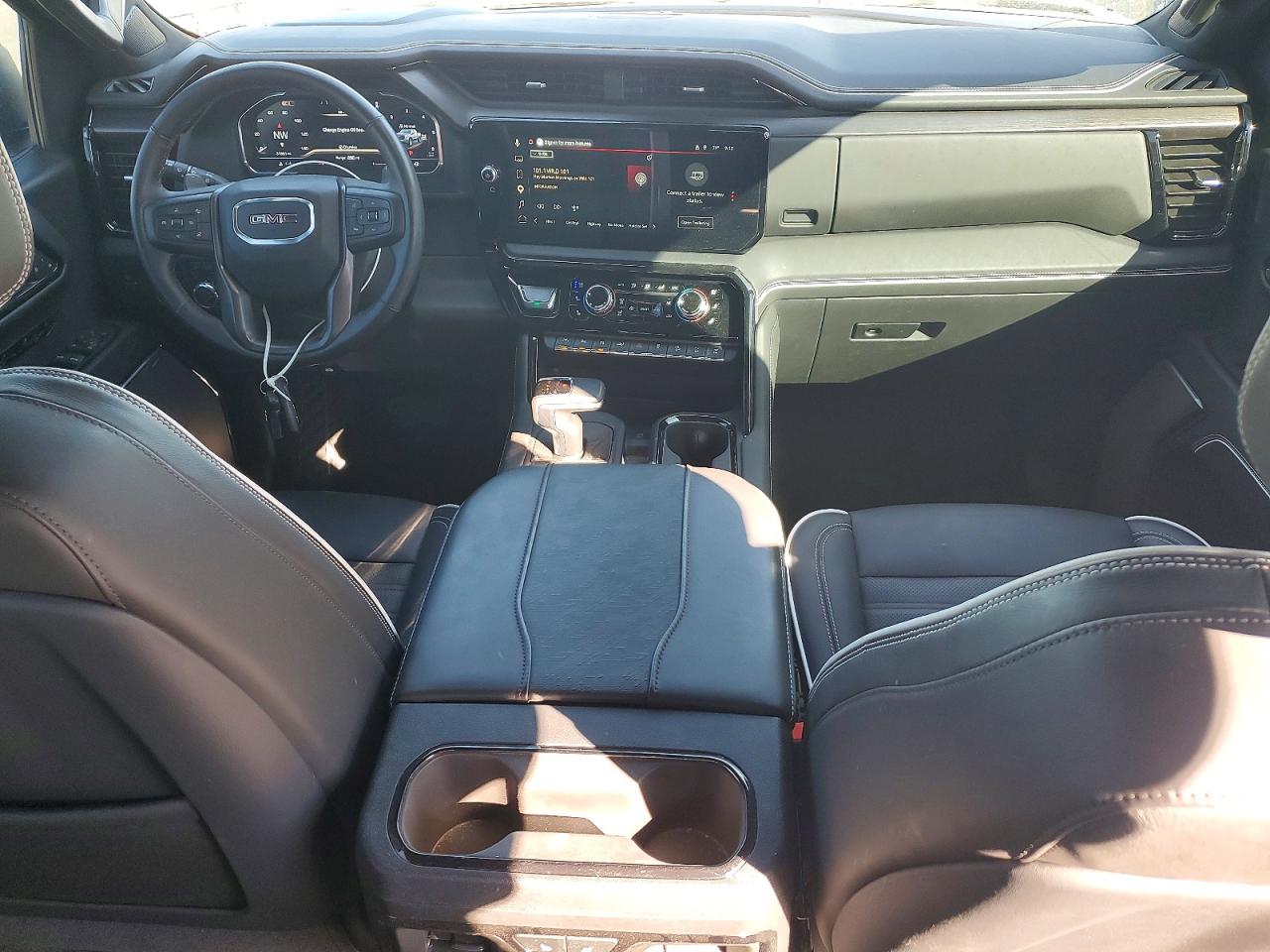 2025 GMC Sierra VIN 3GTUUFE80SG271274 COPART salvage auction — Minor Dent/Scratches, ID - SALVAGE CERTIFICATE OF TITLE, sold $53,500 on 2026-07-02 (photo 8)