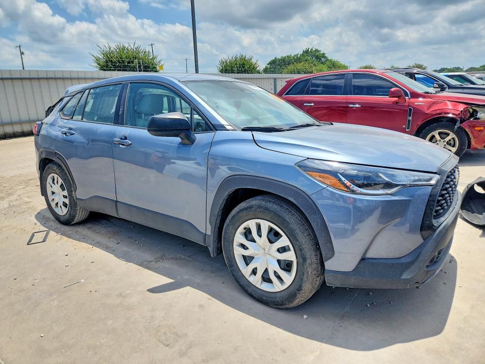 2024 Toyota Corolla cross VIN 7MUAAAAG4RV091180 COPART salvage auction — REAR END, Tx - Salvage Vehicle Title, sold $3,900 on 2026-07-16 (photo 4)