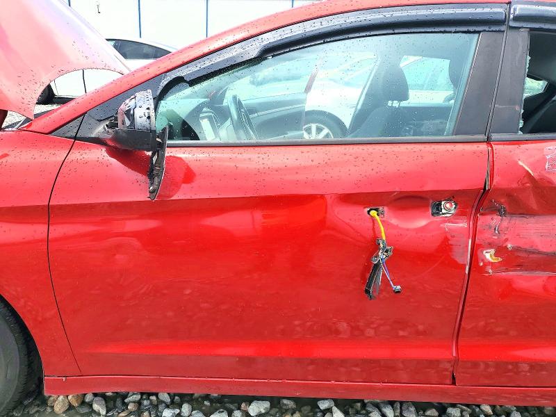 2017 Hyundai Elantra VIN KMHD84LF5HU298725 COPART salvage auction — SIDE, FL - CERT OF TITLE SLVG REBUILDABLE, sold $975 on 2026-07-15 (photo 7)