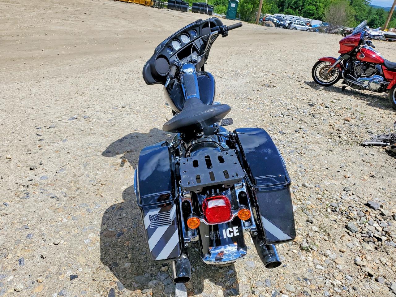 2023 Harley-Davidson FLHTP VIN 1HD1FMP19PB611537 COPART salvage auction — Side, MA - CERT OF TITLE-SALVAGE, sold $6,300 on 2026-07-09 (photo 4)