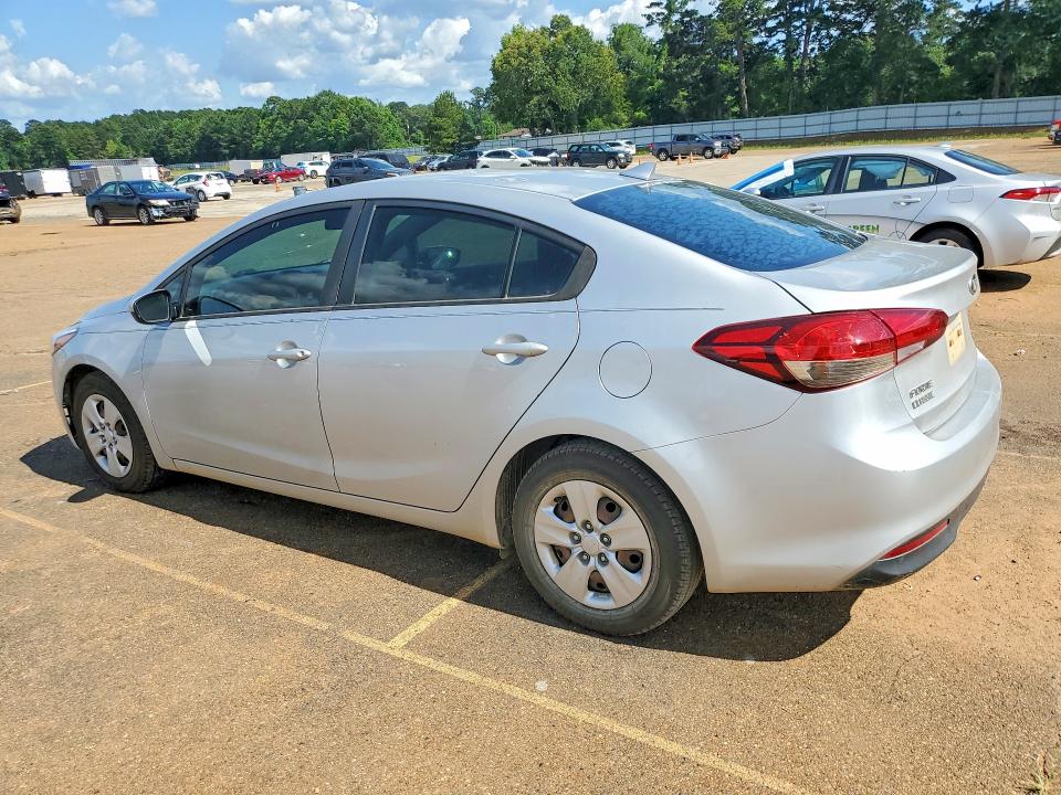 2018 Kia Forte VIN 3KPFK4A75JE245831 COPART salvage auction — HAIL, Salvage Title, sold $30 on 2026-07-27 (photo 2)