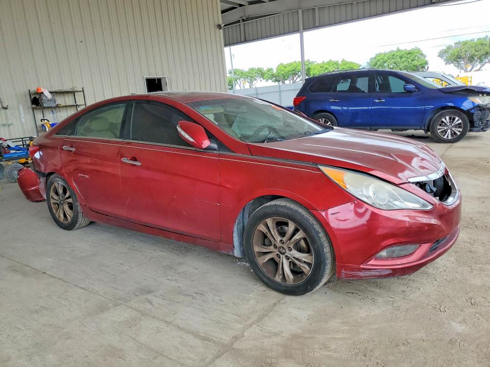 2013 Hyundai VIN 5NPEC4AC3DH590183 COPART salvage auction — SIDE, Fl - Cert Of Ttl-Rebuilt&Slvg Rbld, sold $15 on 2026-07-22 (photo 4)