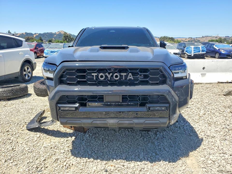 2025 Toyota 4runner VIN JTEVB5BRXS5011369 COPART salvage auction — UNDERCARRIAGE, Ca - Salvage Certificate, sold $29,750 on 2026-07-14 (photo 5)