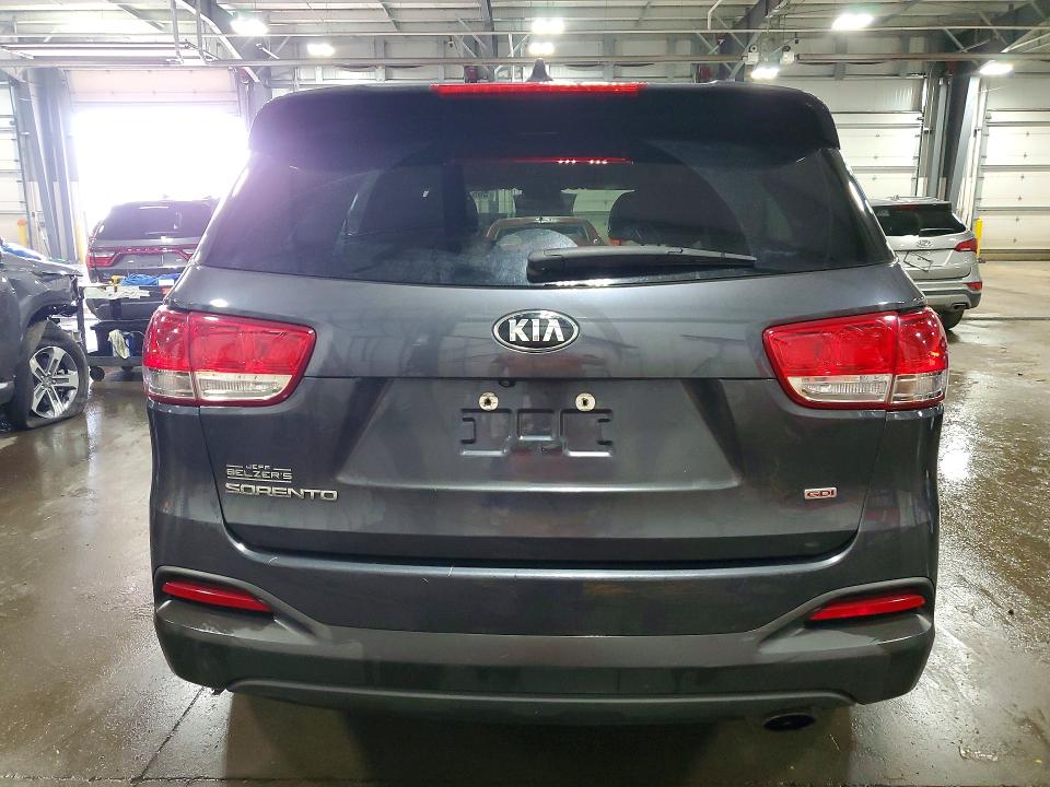 2018 Kia Sorento VIN 5XYPG4A30JG358964 COPART salvage auction — VANDALISM, Mn - Cert Of Title-Prior Salvage, sold $225 on 2026-07-28 (photo 6)