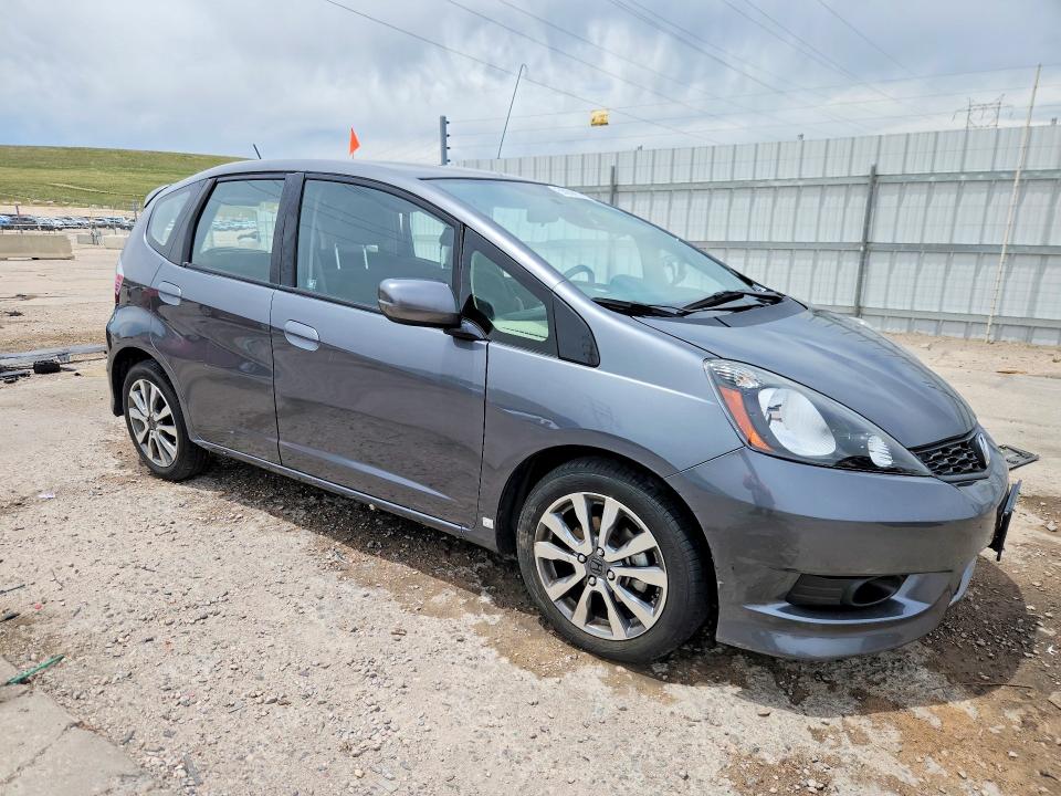 2013 Honda Fit VIN JHMGE8H54DC015635 COPART salvage auction — SIDE, Co - Public - Salvage Title, sold $1,100 on 2026-07-29 (photo 4)
