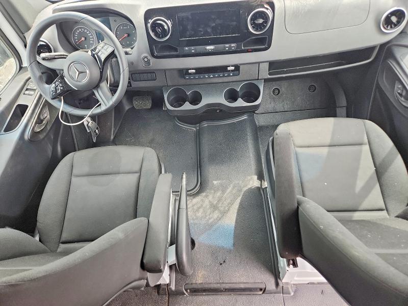 2025 Mercedes-benz Sprinter 2500 VIN W1Z4KFHY3ST224994 COPART salvage auction — FRONT END, WA - VEHICLE CERT OF OWNERSHIP-TITL (P), sold $21,900 on 2026-07-13 (photo 8)