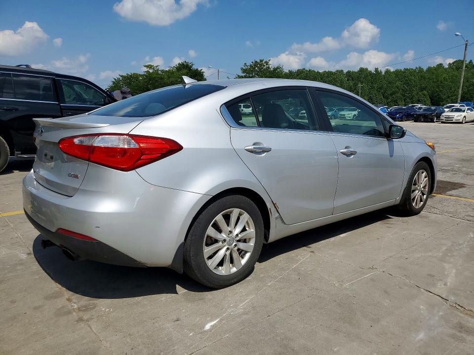 2015 Kia Forte VIN KNAFX4A8XF5338581 COPART salvage auction — WATER/FLOOD, Ky - Cert Of Title-Salvage Water, sold $600 on 2026-07-20 (photo 3)