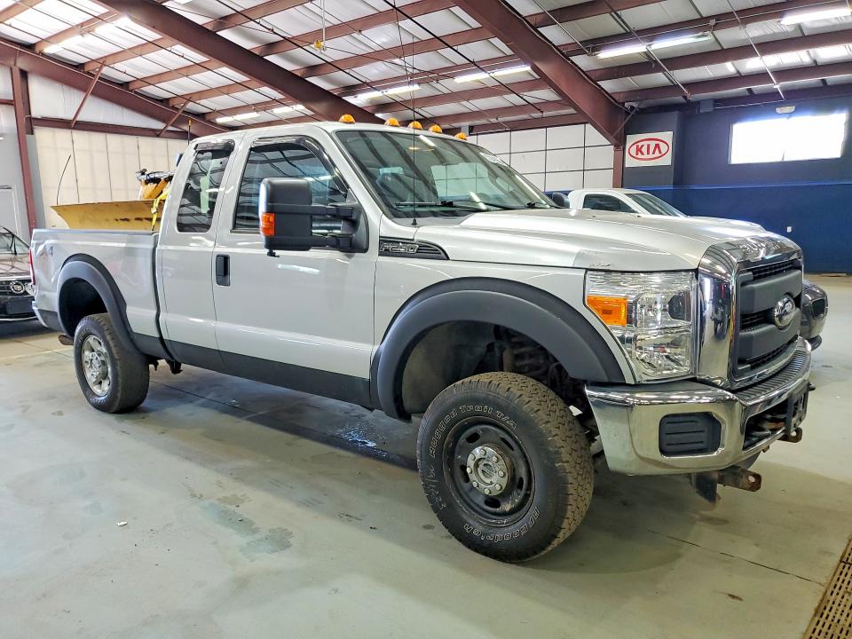 2016 Ford F-250 super duty VIN 1FT7X2B62GEC78290 COPART salvage auction — REAR END, VT - CERTIFICATE OF TITLE, sold $8,300 on 2026-07-16 (photo 4)