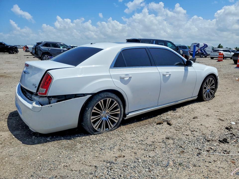 2013 Chrysler 300 VIN 2C3CCABG9DH732685 COPART salvage auction — REAR END, Tx - Salvage Vehicle Title, sold $800 on 2026-07-02 (photo 3)
