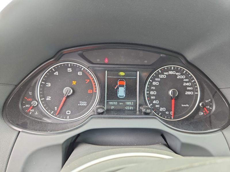 2013 Audi Q5 VIN WA1VFCFP3DA090796 COPART salvage auction — WATER/FLOOD, Qc - Irrecuperable, sold $550 on 2026-07-28 (photo 9)